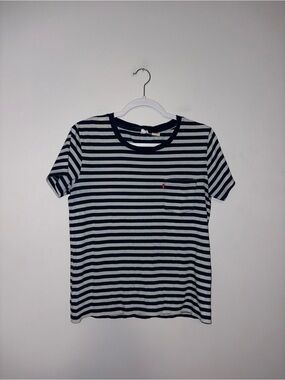 Levi’s | Navy Striped Pocket T-Shirt